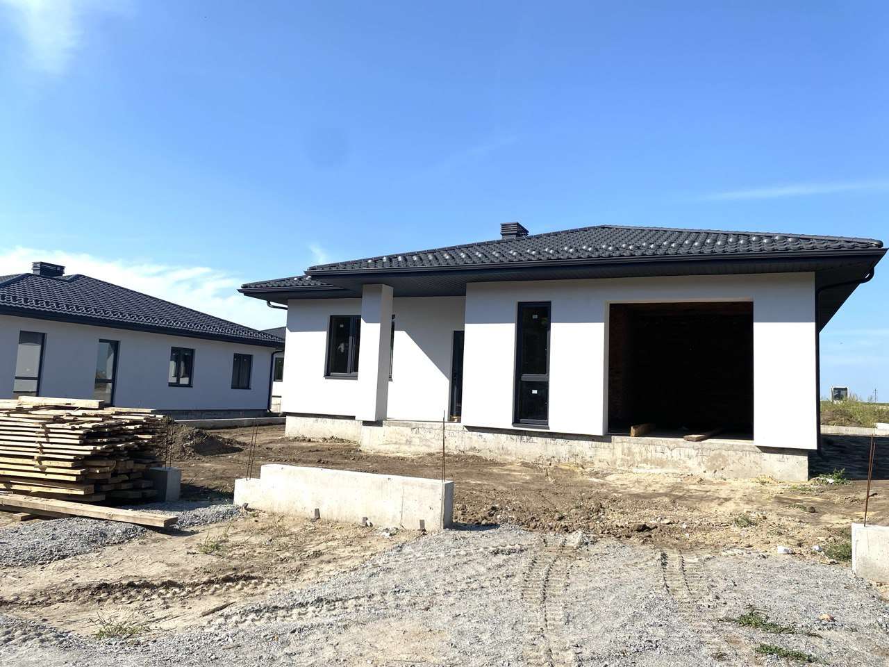 Будинок з ділянкою 6 сотих