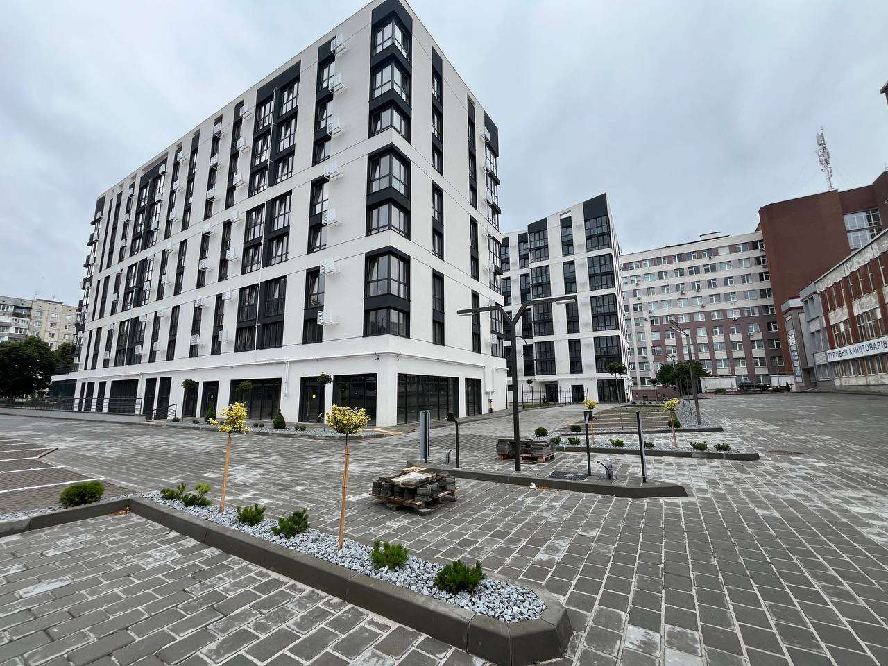 1км квартира в ЖК Галицький 3й поверх 51м2