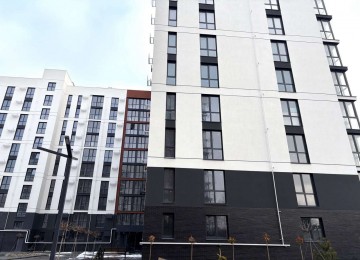 Новобудова на Соборній від Стограду