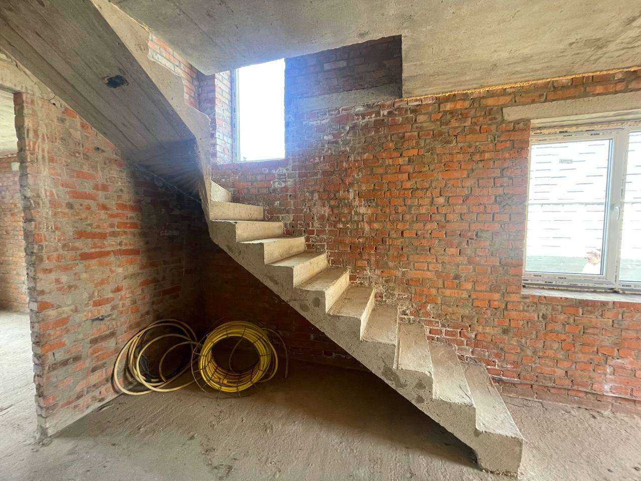 Котедж з міськими комунікаціями