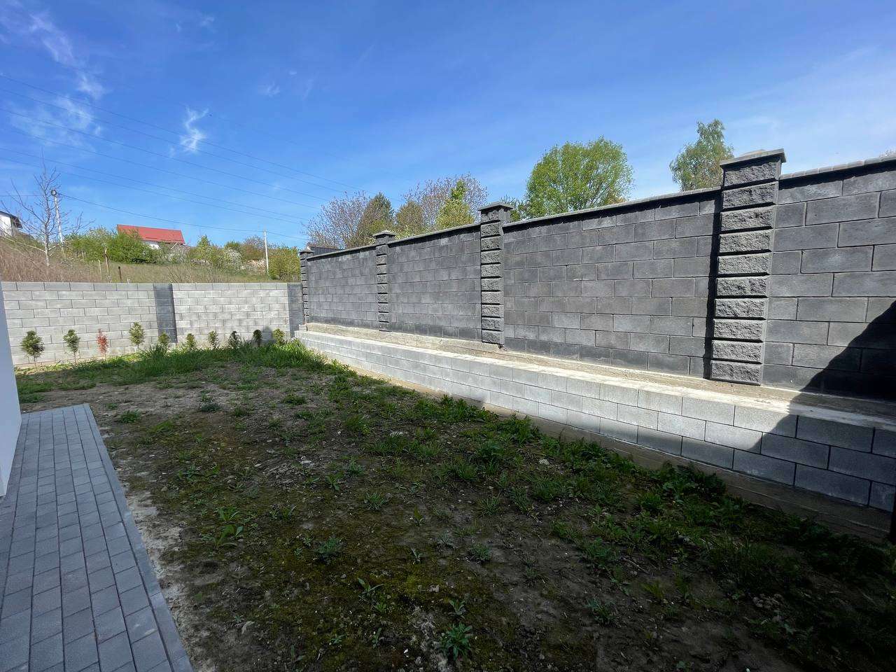Продам котедж в Колоденці з комунікаціями та Гаражем