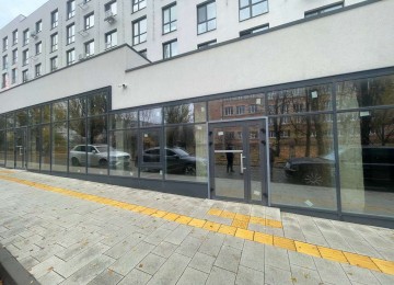 Фасадне приміщення на Ювілейному
