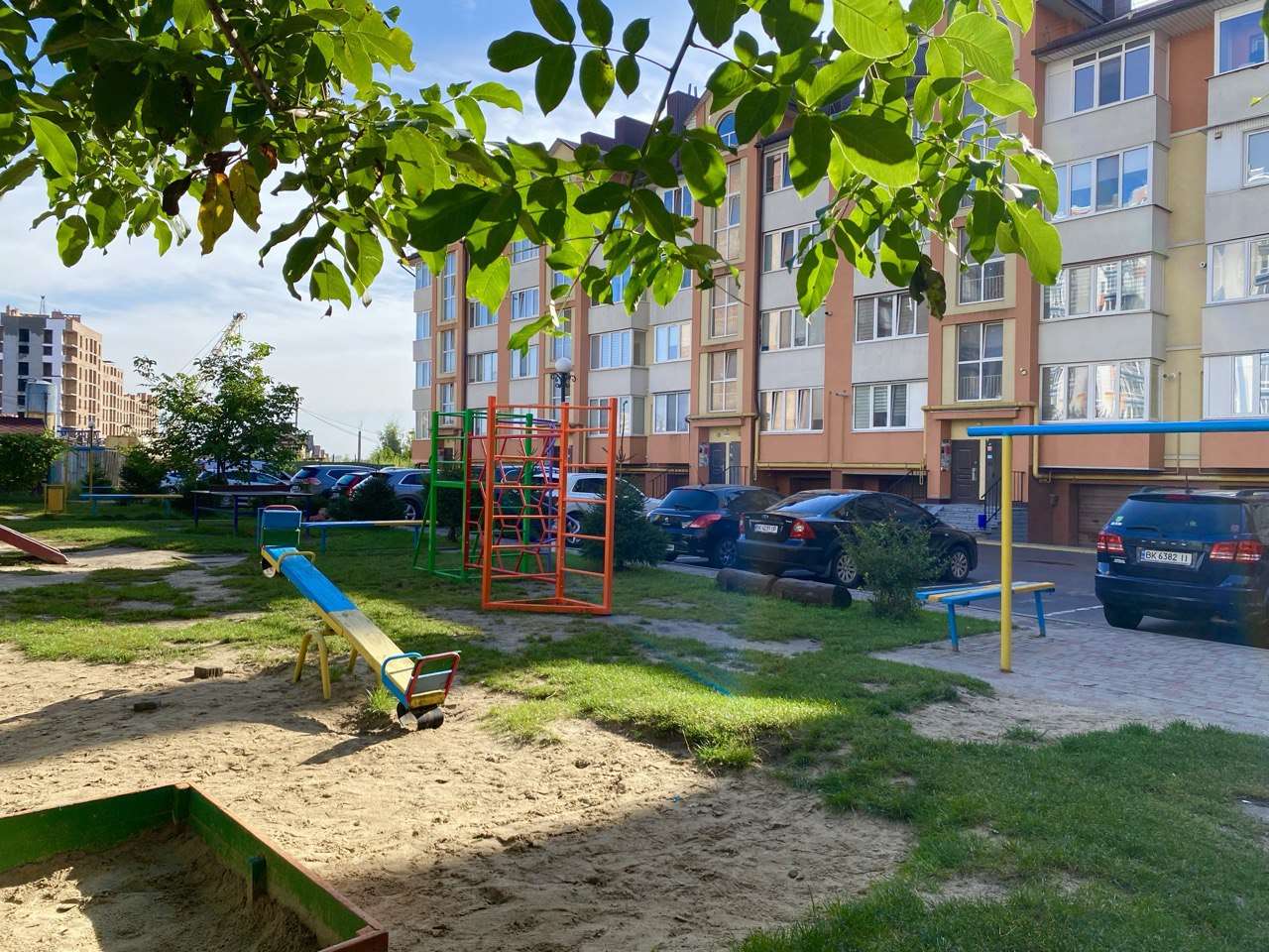 Новобудова на Чайці середній поверх