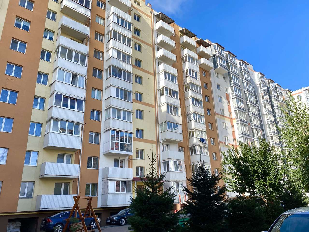 Новобудова на Чайці середній поверх