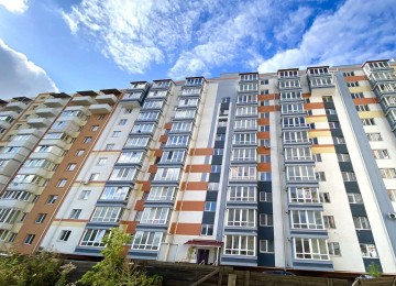 Новобудова на Чайці середній поверх